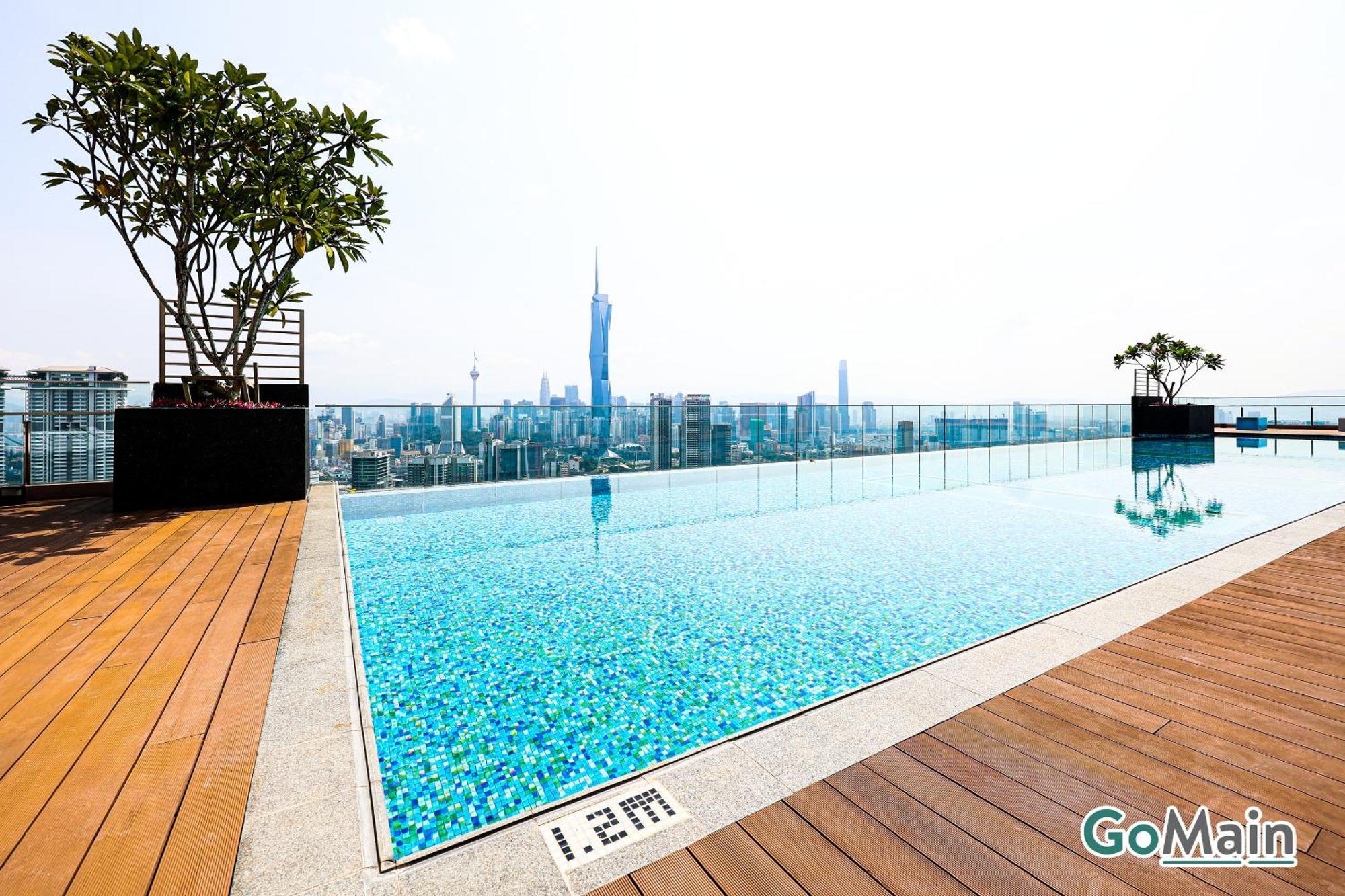 Apartemen 24h Check In & Skypool - Riveria Premium Kl