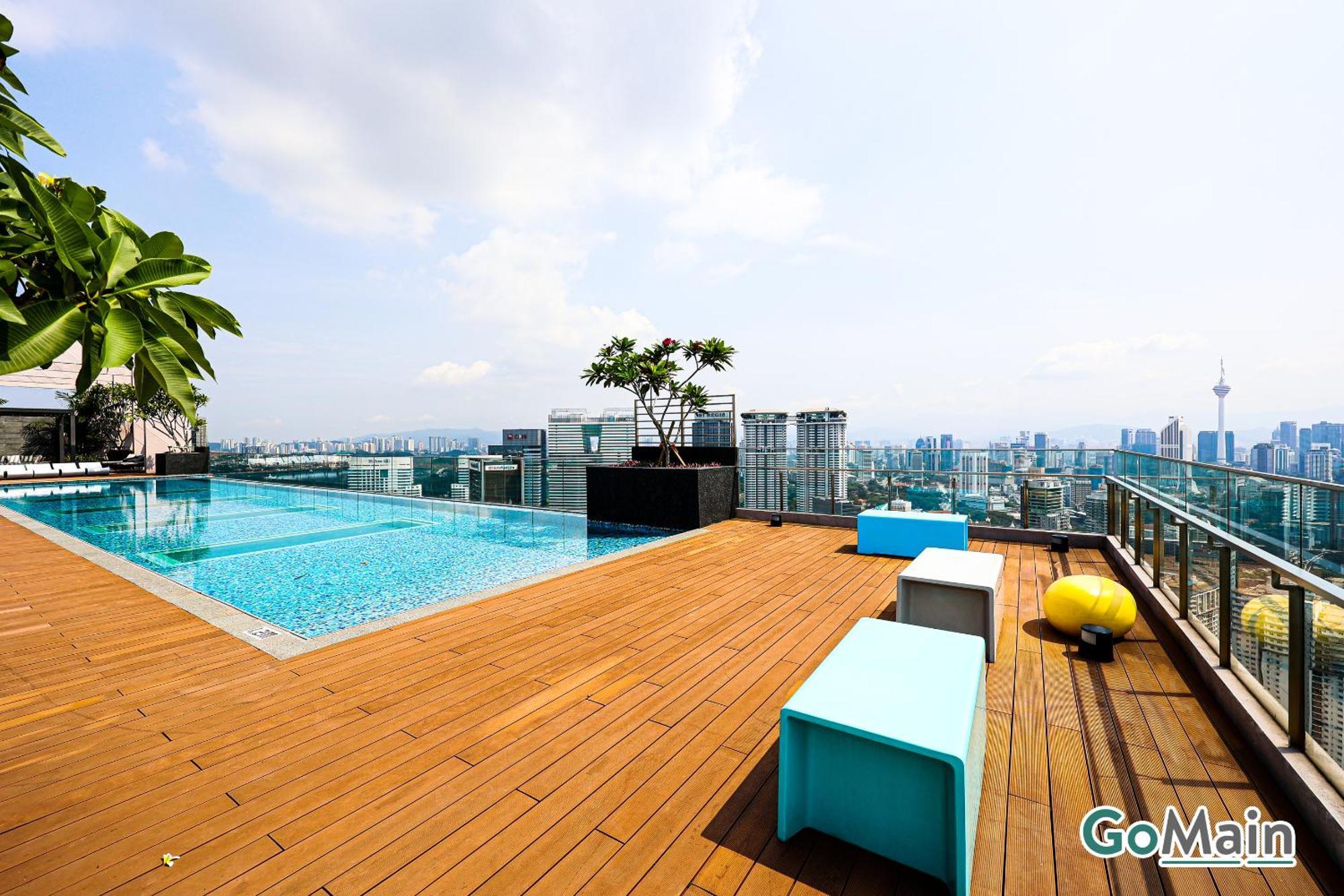 24h Check In & Skypool - Riveria Premium Kl Pangsapuri *