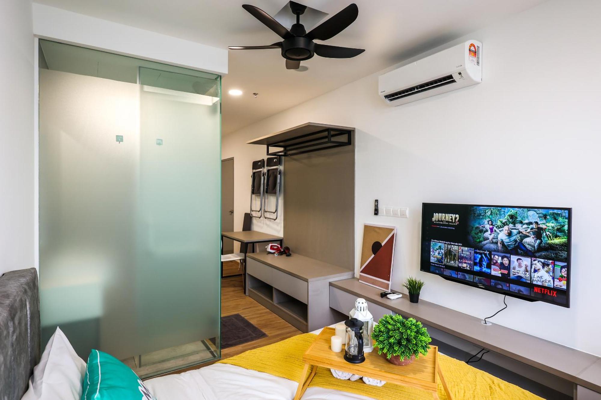 24h Check In & Skypool - Riveria Premium Kl