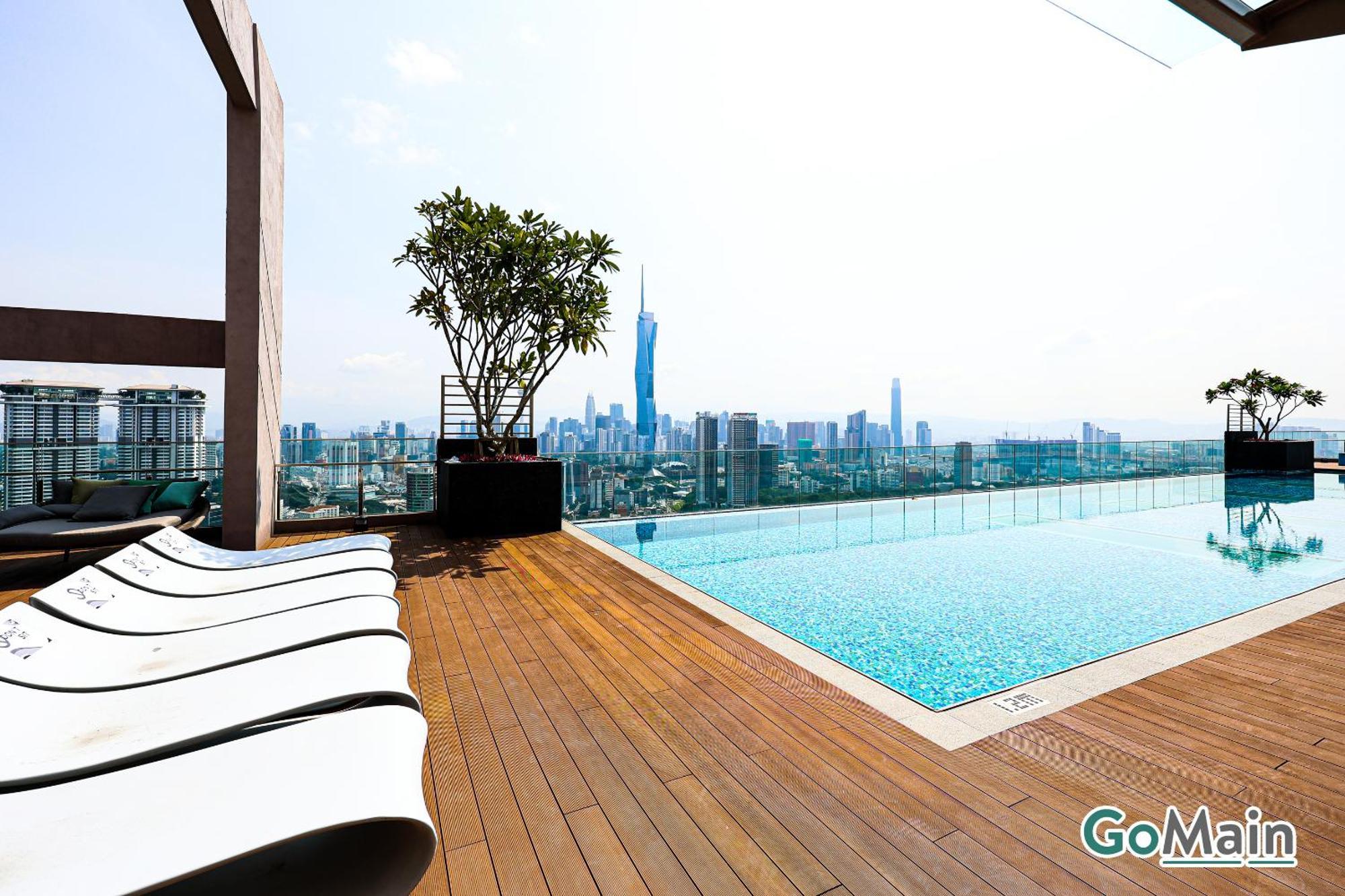 24h Check In & Skypool - Riveria Premium Kl *